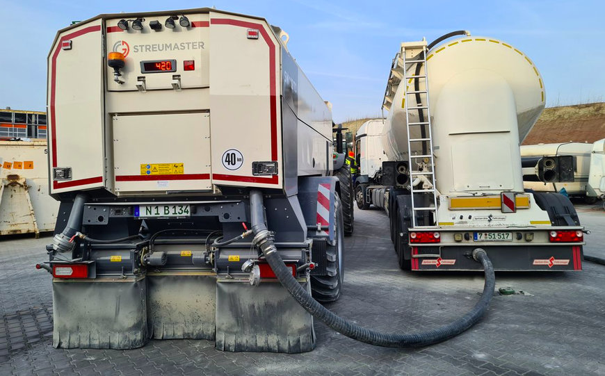 Wirtgen Streumaster: New generation of binding agent spreaders